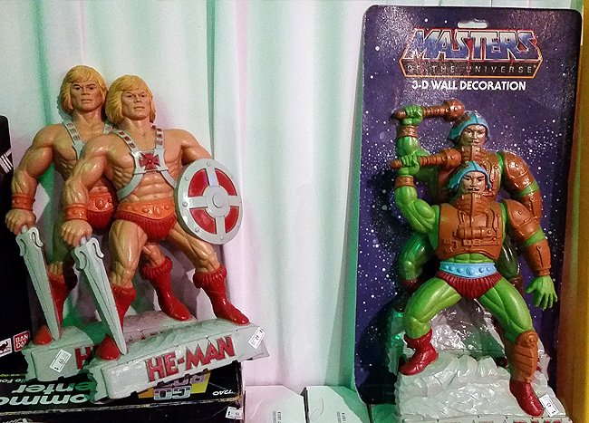 He-Man and Man-at-Arms wall decorations